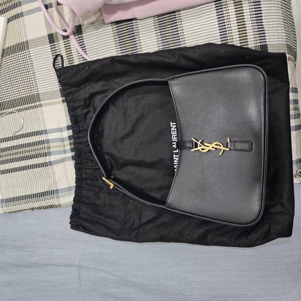 Saint Laurent Black Leather Women's Bag